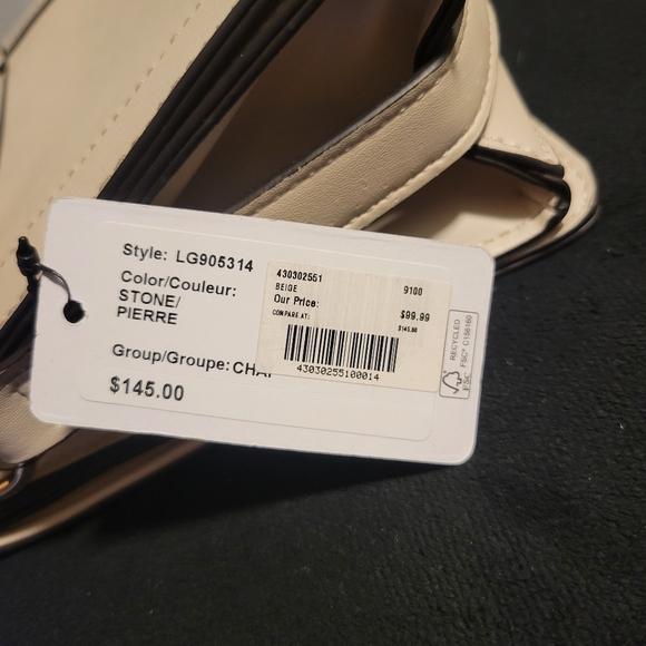 Guess purse - Picture 5 of 5